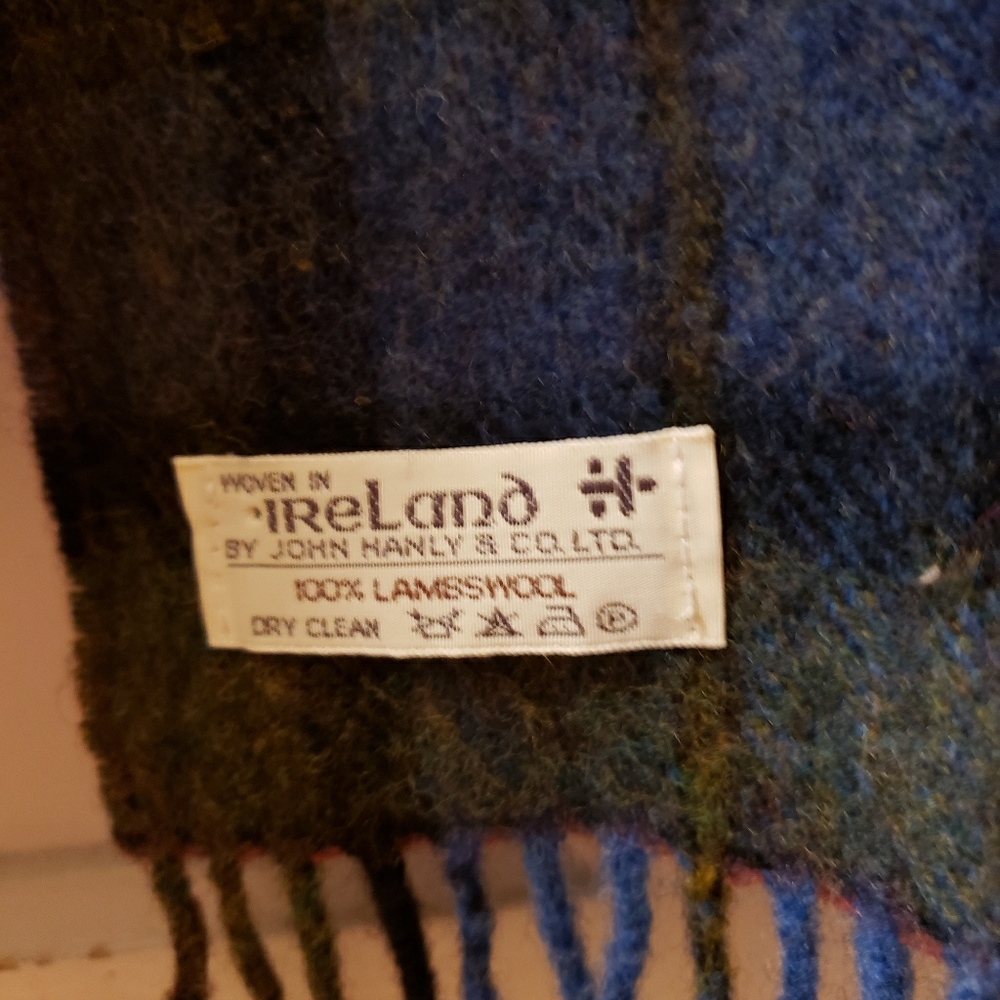 100% Lambs Wool Scarf
